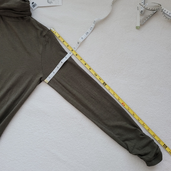 Kersh Essentials | Ruched Lyocell-Stretch Turtleneck Women's Small Olive NEW - Picture 5 of 13